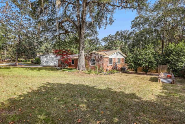 2905 Lasswade Drive, Tallahassee, FL 32312