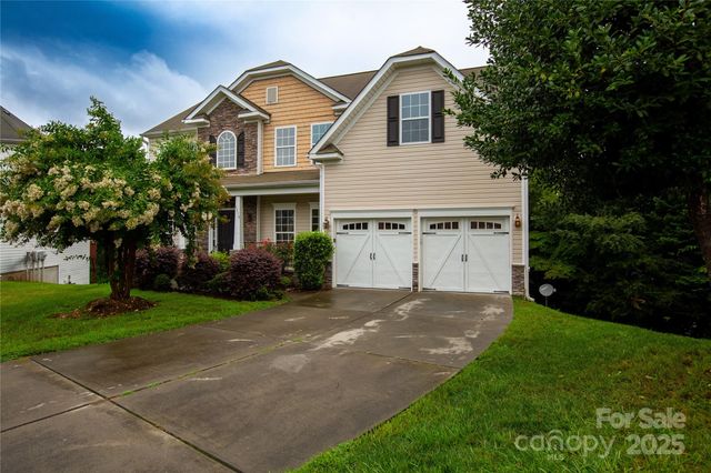 3510 Meadow Glen Court, Clemmons, NC 27012