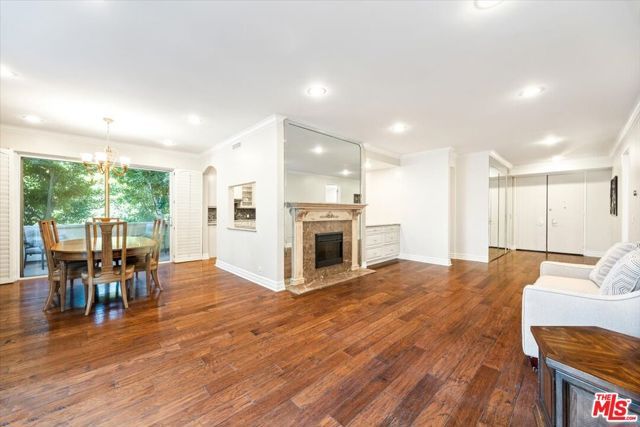 4949 Genesta Avenue 201, Encino (los Angeles), CA 91316