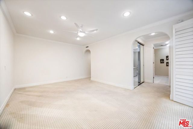 4949 Genesta Avenue 201, Encino (los Angeles), CA 91316