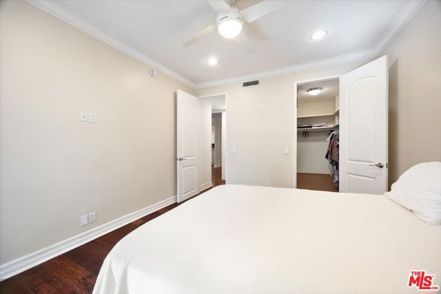 4949 Genesta Avenue 201, Encino (los Angeles), CA 91316