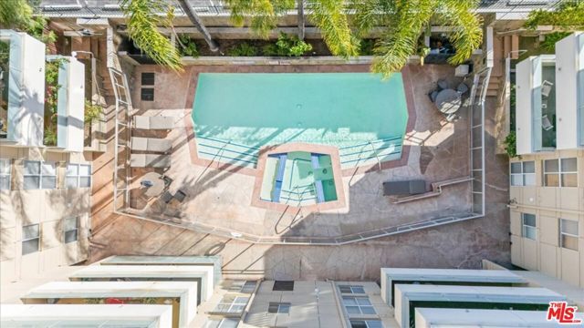 4949 Genesta Avenue 201, Encino (los Angeles), CA 91316