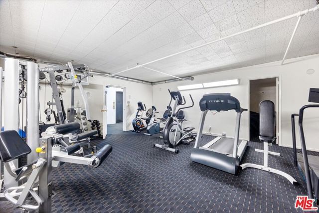 4949 Genesta Avenue 201, Encino (los Angeles), CA 91316