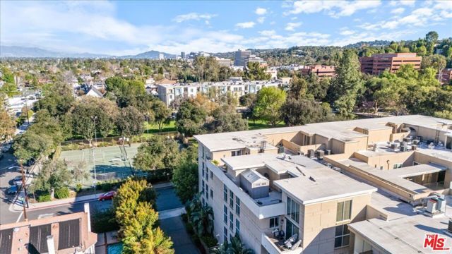 4949 Genesta Avenue 201, Encino (los Angeles), CA 91316