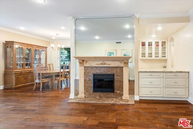 4949 Genesta Avenue 201, Encino (los Angeles), CA 91316