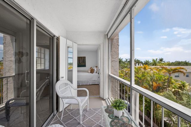505 Spencer Drive 211, West Palm Beach, FL 33409