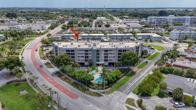 505 Spencer Drive 211, West Palm Beach, FL 33409