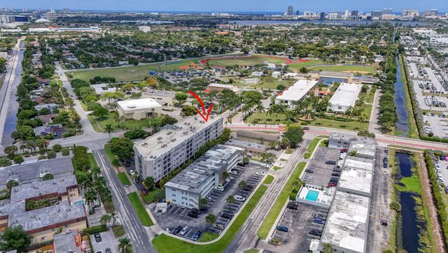 505 Spencer Drive 211, West Palm Beach, FL 33409