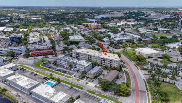 505 Spencer Drive 211, West Palm Beach, FL 33409