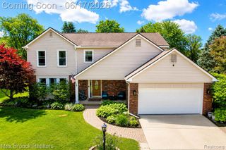 8952 Cynthia Court, Commerce Twp, MI 48382