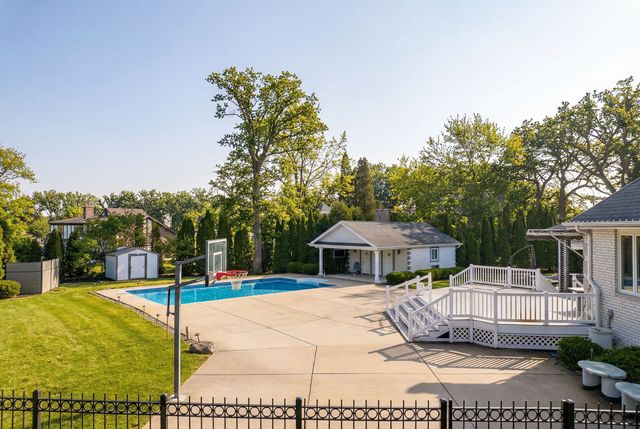 1 Bell Oak Lane, Lemont, IL 60439
