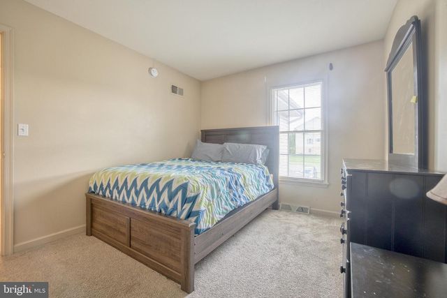 886 WOODRIDGE DR, Middletown, PA 17057