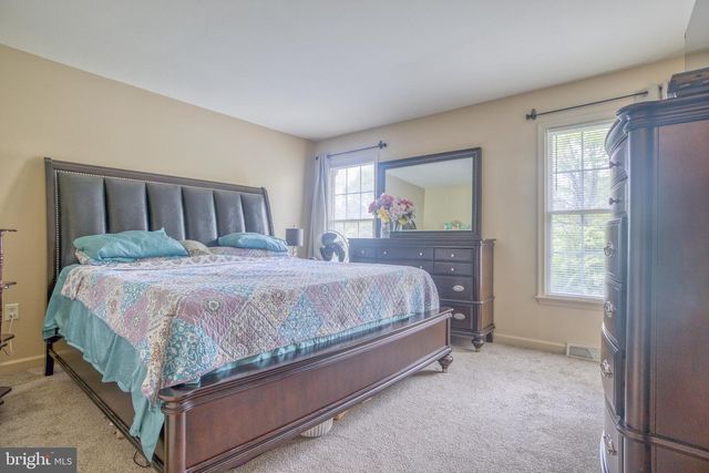 886 WOODRIDGE DR, Middletown, PA 17057