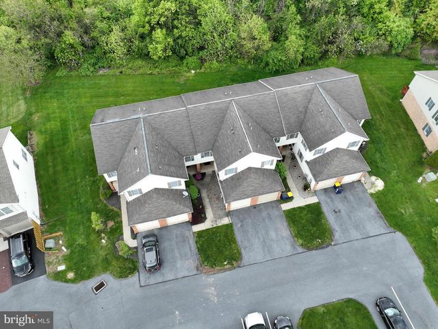 886 WOODRIDGE DR, Middletown, PA 17057