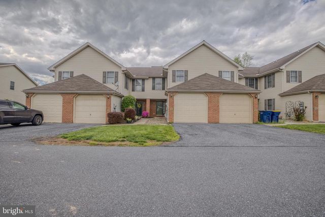 886 WOODRIDGE DR, Middletown, PA 17057