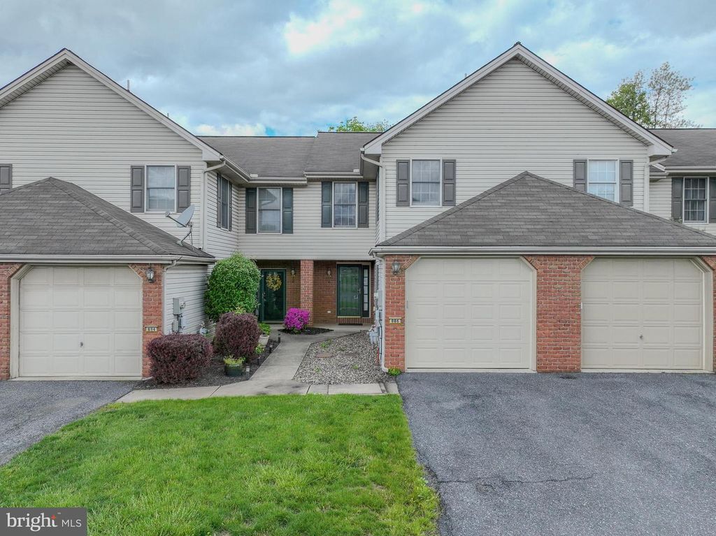 886 WOODRIDGE DR, Middletown, PA 17057