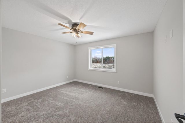 38639 Hawthorne Avenue, North Branch, MN 55056