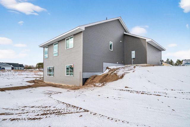 38639 Hawthorne Avenue, North Branch, MN 55056