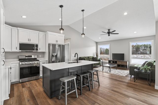 38639 Hawthorne Avenue, North Branch, MN 55056