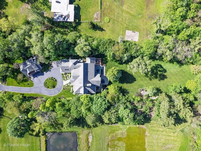 1040 S Edgewood Avenue, La Grange, IL 60525