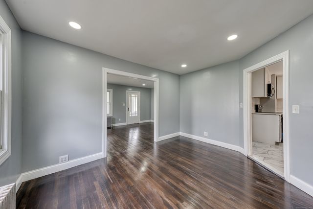 524 Broad Street, Bristol, CT 06010