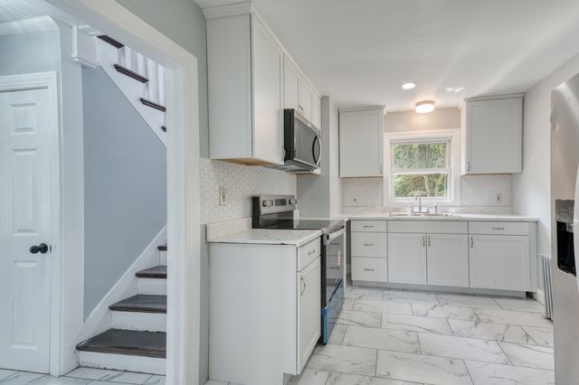 524 Broad Street, Bristol, CT 06010