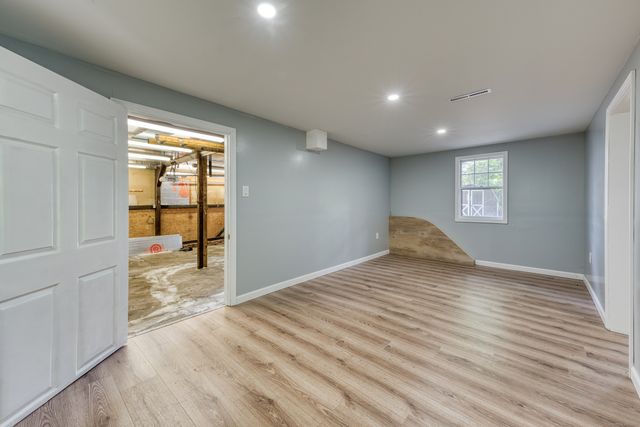 524 Broad Street, Bristol, CT 06010