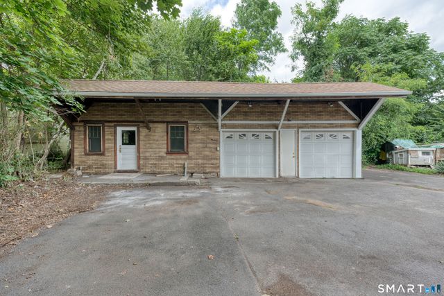 524 Broad Street, Bristol, CT 06010