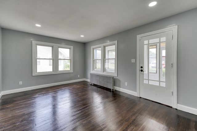 524 Broad Street, Bristol, CT 06010