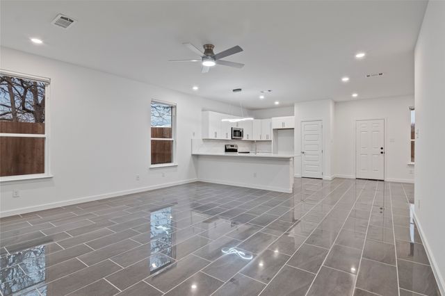 264 Starboard Drive, Gun Barrel City, TX 75156