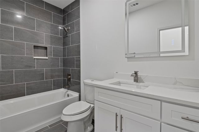 264 Starboard Drive, Gun Barrel City, TX 75156