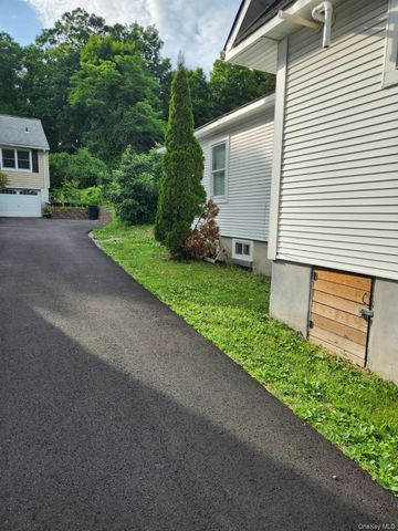 28 Hamilton Avenue, Sloatsburg, NY 10974