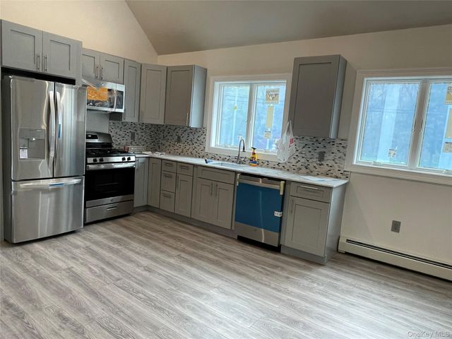 28 Hamilton Avenue, Sloatsburg, NY 10974