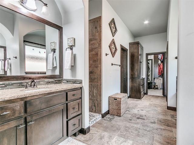 16764 Little Leaf Lane, Edmond, OK 73012