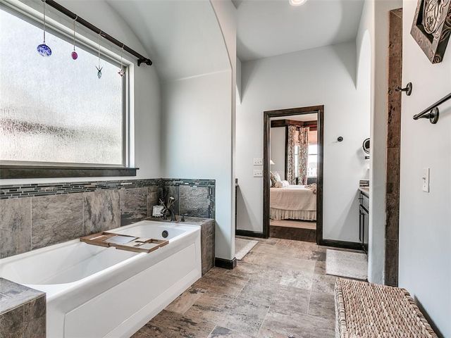 16764 Little Leaf Lane, Edmond, OK 73012