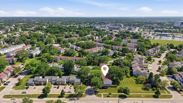 1996 Holbrook Lane, Hoffman Estates, IL 60194