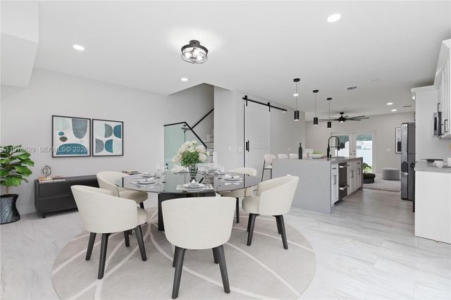 2742 NW 48th St 2738, Miami, FL 33142