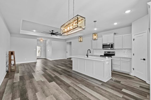 26543 S Sardis Road, Bauxite, AR 72011