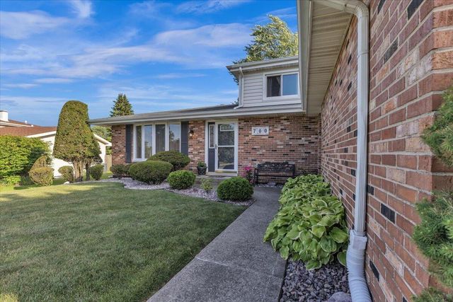 700 Cherry Hill Road, Dyer, IN 46311