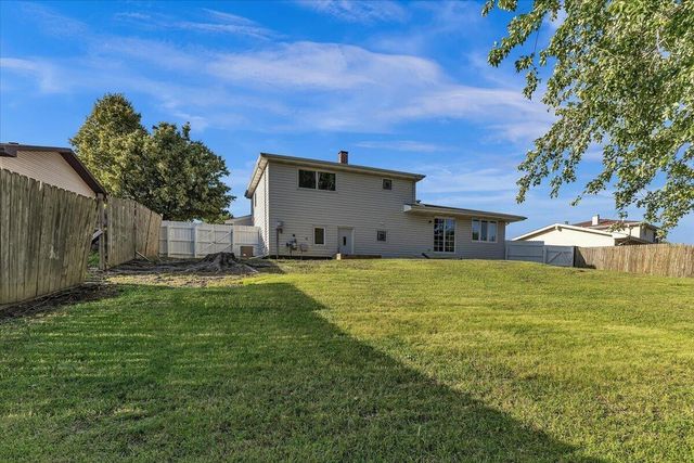 700 Cherry Hill Road, Dyer, IN 46311