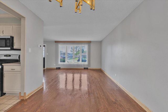 700 Cherry Hill Road, Dyer, IN 46311