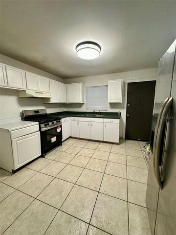 1916 NE 21ST PLACE, Gainesville, FL 32609