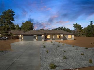 15155 Pocahantas Street, Apple Valley, CA 92307