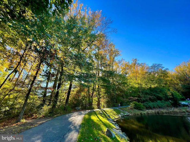 2224 LEESBOROUGH DR, Silver Spring, MD 20902