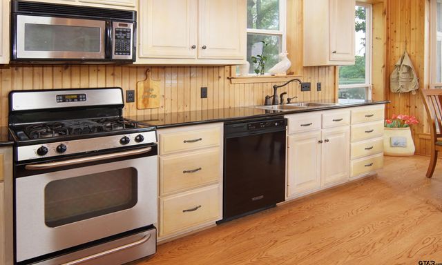 670 CR 1699, Alba, TX 75410