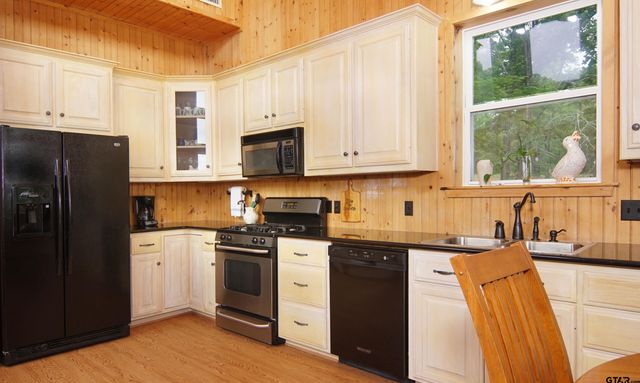 670 CR 1699, Alba, TX 75410