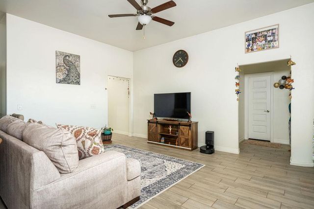 9501 NW 93rd Street, Yukon, OK 73099