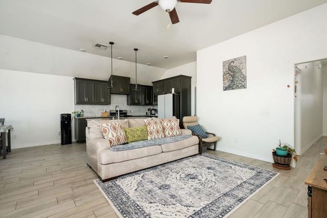 9501 NW 93rd Street, Yukon, OK 73099