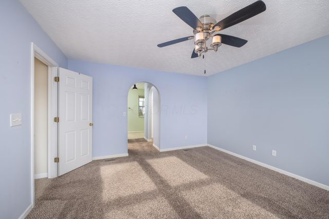 306 Eagles Nest Avenue, Johnstown, OH 43031