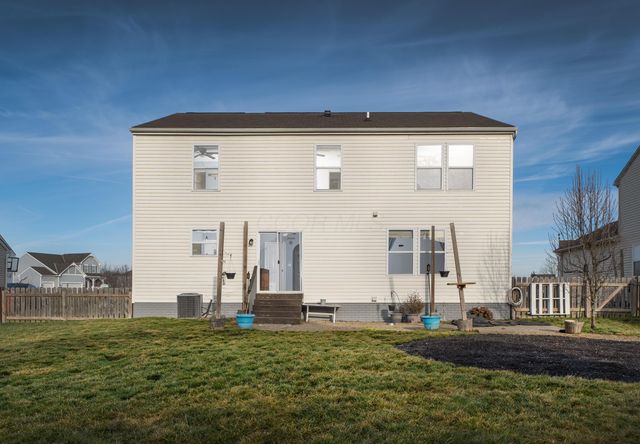 306 Eagles Nest Avenue, Johnstown, OH 43031